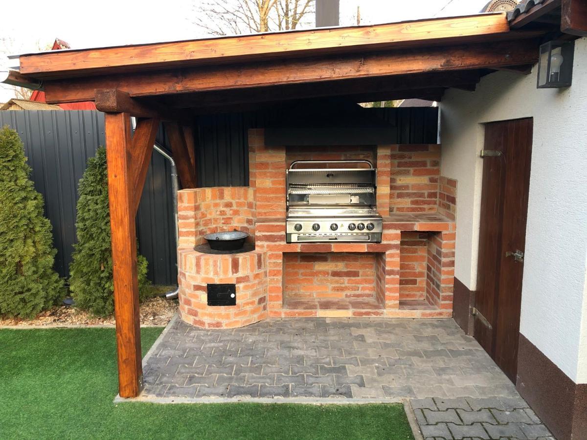 Siraly Apartman Hajdúnánás المظهر الخارجي الصورة