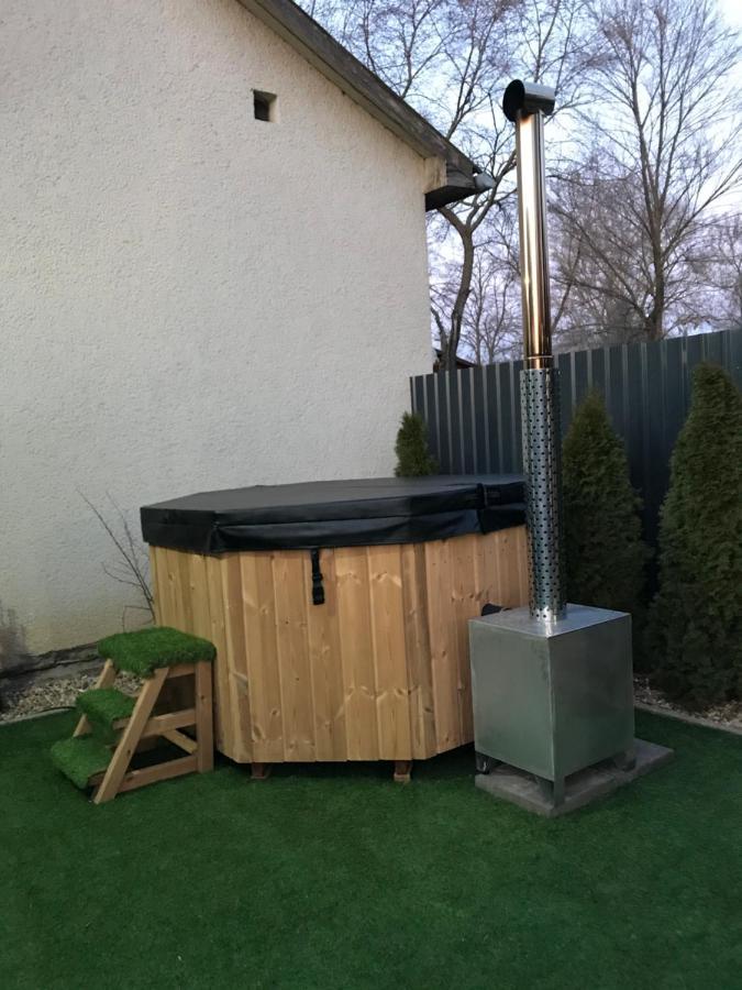 Siraly Apartman Hajdúnánás المظهر الخارجي الصورة