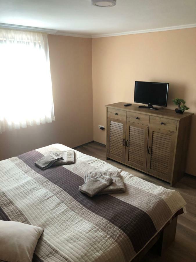Siraly Apartman Hajdúnánás المظهر الخارجي الصورة